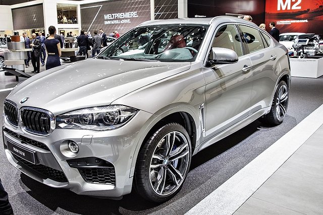 Российским призерам Олимпиады подарили не те BMW