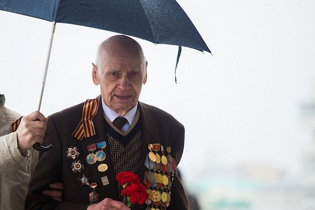 МЧС: синоптики объявили штормовое предупреждение на 9 мая