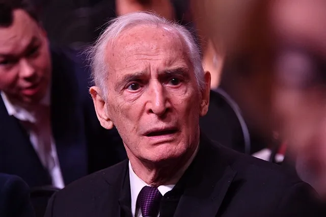 «Победа» не пустила Василия Ланового на рейс