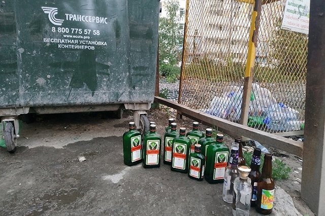 В России в ближайшие два года появятся 10 тыс. автоматов по приему бутылок и банок