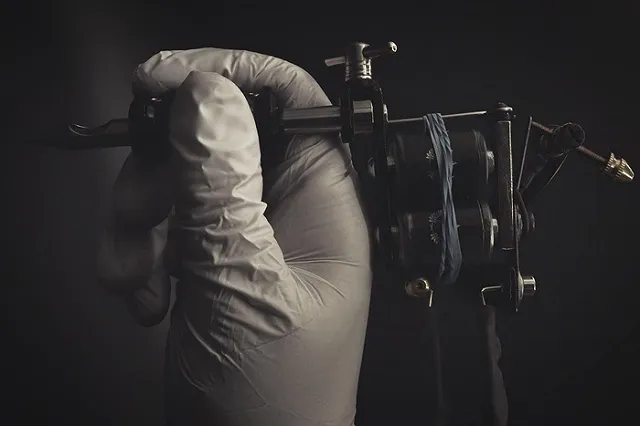 Вынесен приговор свердловскому тату-мастеру, обманом вколовшему наркотик школьнице