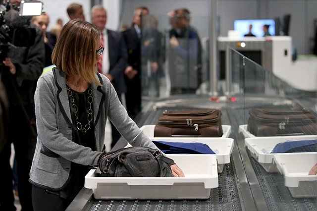 В УФАС подана жалоба на фудкорты и упаковку багажа в аэропорту «Кольцово»