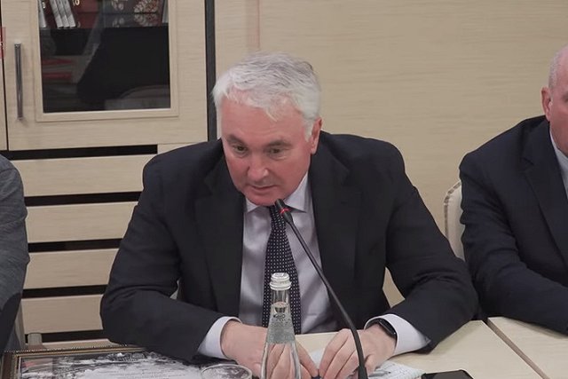 «У нас же народ не глупый». Картаполов призвал к честной информации с передовой