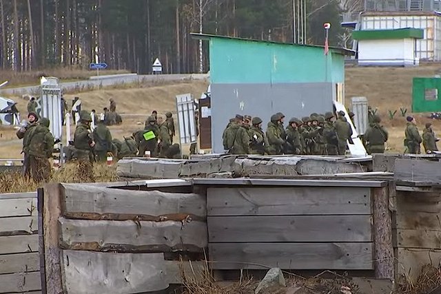 Второклассника из Подмосковья затравили после его обращения к солдатам на фронте