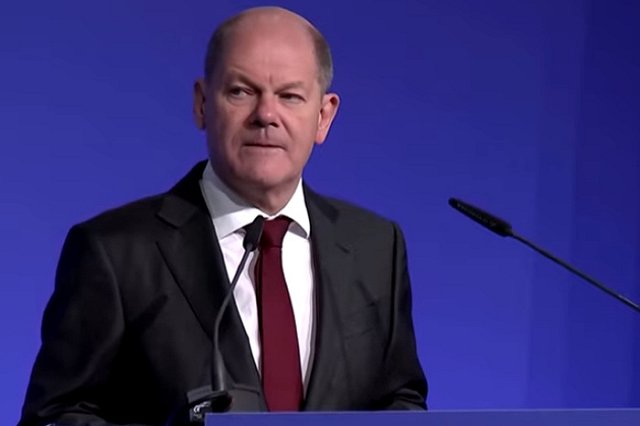 Путин объяснил Шольцу причины ракетных ударов по объектам на Украине