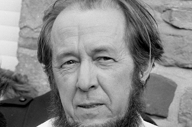 Уральский депутат призвал исключить из школьной программы «Архипелаг ГУЛАГ» Солженицына