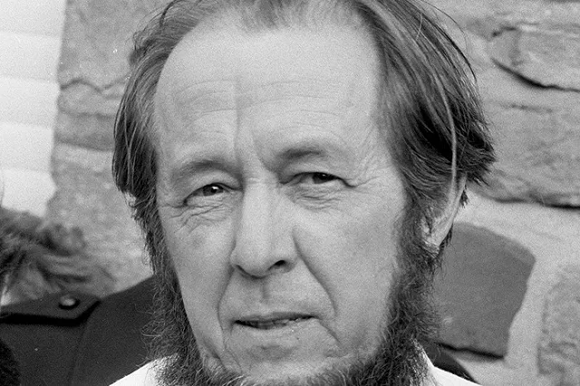 Уральский депутат призвал исключить из школьной программы «Архипелаг ГУЛАГ» Солженицына