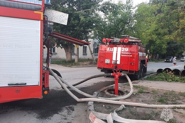 В Екатеринбурге бродяга сжег бизнесмену машину, но смог с ним расплатиться