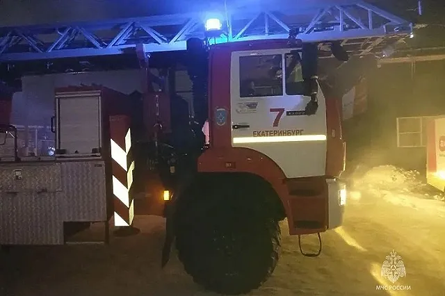 В Солнечном загорелся магазин фастфуда