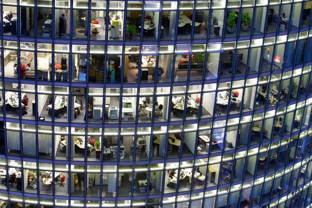 Россиянам придется забыть о повышении зарплат в 2015 году