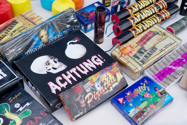 Маленький ребенок получил ожоги по вине хулиганов-«пиротехников» в Екатеринбурге