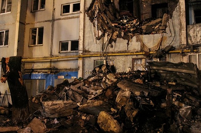 СКР сообщил об обнаружении четвертого погибшего при взрыве дома в Волгограде