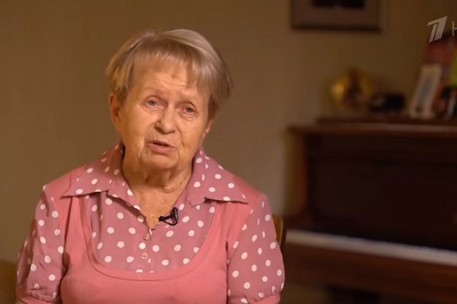 Пахмутову и Добронравова выписали из больницы после COVID-19