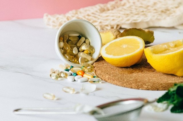 Врач рассказал, как снять головную боль без таблеток