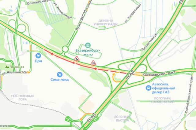 Кольцовский тракт встал в глухую пробку