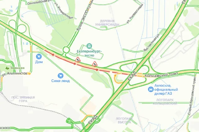 Кольцовский тракт встал в глухую пробку