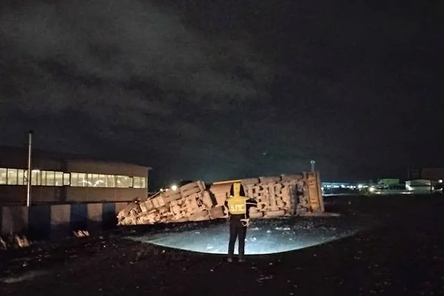 В страшном ДТП с самосвалом в Екатеринбурге погибла молодая мать
