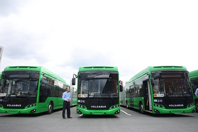 Стало известно, на какие маршруты отправят новые автобусы-гармошки в Екатеринбурге