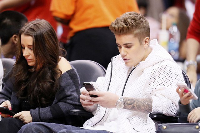 6 селфи в день — невроз, который необходимо лечить, считают психологи