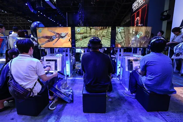 Парижские террористы могли использовать для связи PlayStation 4