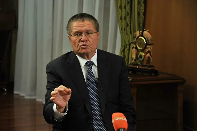 Следователи попросили отправить Улюкаева под домашний арест