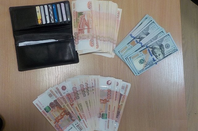 За 2 недели 2020 года через Уральскую таможню незаконно пытались провезти 11 миллионов рублей