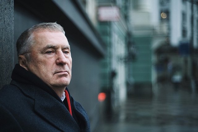 Жириновский предложил повысить минимальную зарплату