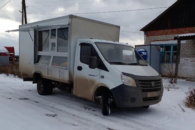Куйвашев выделил 11 миллионов рублей на автолавки для снабжения жителей отдаленных территорий