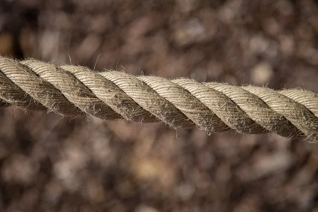 В Свердловской области во время шоу в толпу зрителей отлетел горящий канат