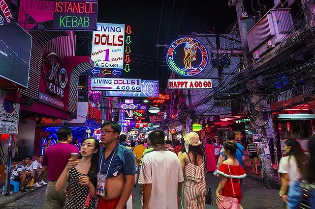 При аварии в Таиланде пострадали десять россиян