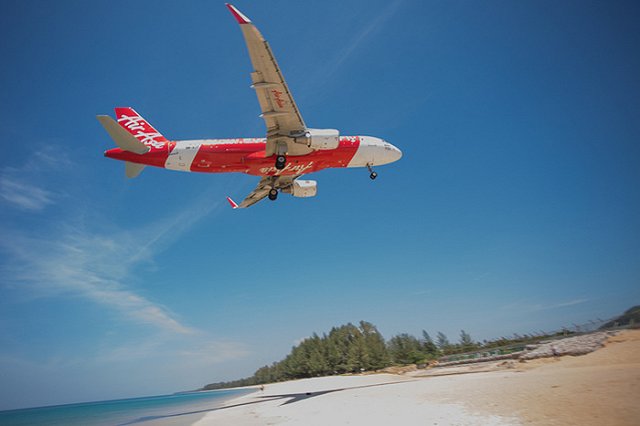 Летевший из Красноярска в Бангкок самолет вернулся из-за авиадебоширки