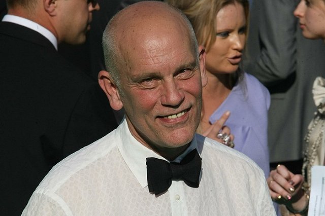 В Екатеринбург на съемки фильма пригласят Джона Малковича