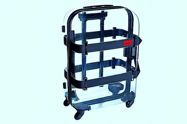 Австралийская компания начала продажи прозрачного чемодана