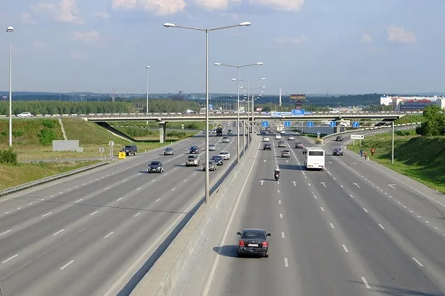 Мэрия разыгрывает 32 автобусных маршрута, которые ранее обслуживало МОАП