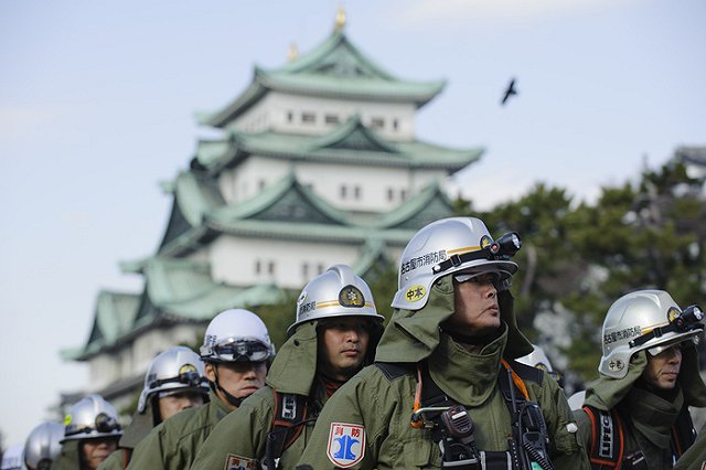 В Японии в результате дождей и оползней погибли 54 человека