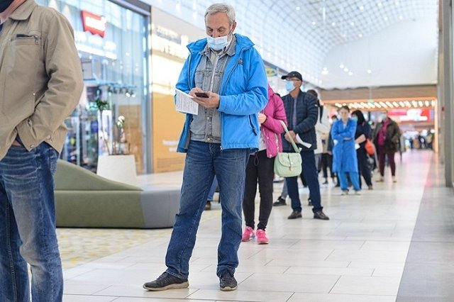 В Екатеринбурге привиться от коронавируса можно еще в нескольких ТЦ