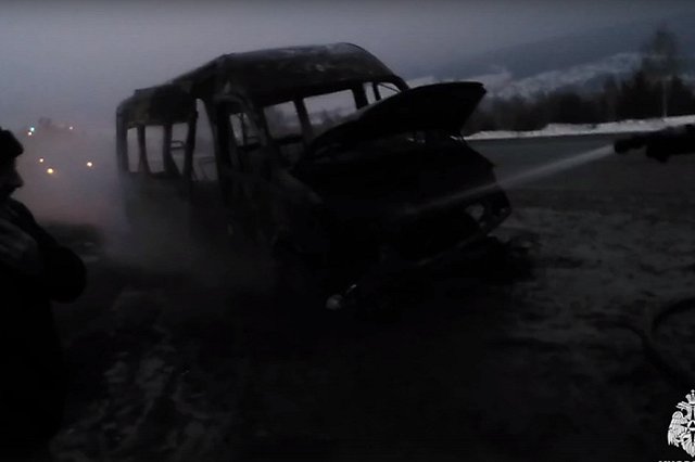 На Урале сгорела пассажирская маршрутка