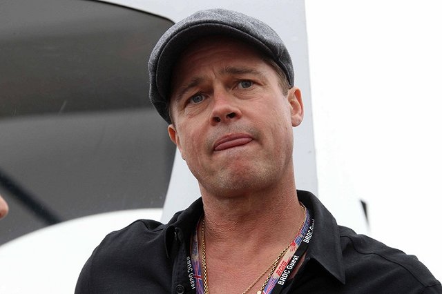 Брэд Питт просит голосовать за Николая Цуканова на калининградских выборах