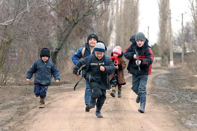 В ночь на 1 апреля в Екатеринбурге в летние лагеря записали около 18 тысяч детей