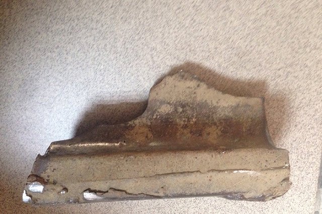 В Магнитогорске кусок рельса, влетевший в салон, разбил голову водителю