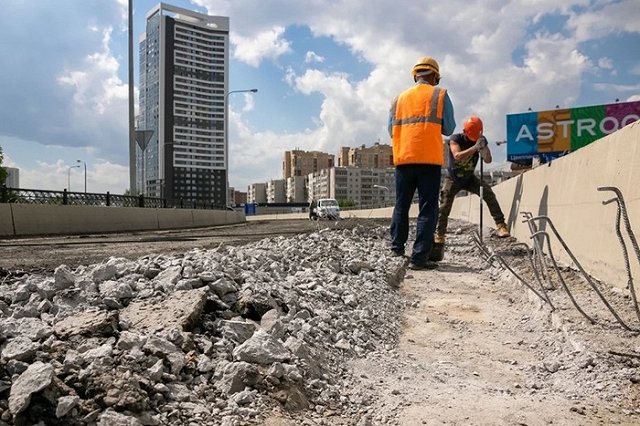 В Екатеринбурге строители перекроют движение транспорта в Октябрьском районе до сентября