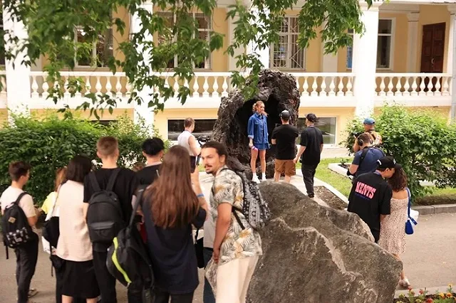 Ольга Бузова посетила Екатеринбург