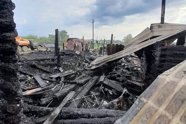 В свердловском посёлке нашли тела мужчины и двоих маленьких девочек