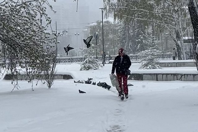 Свердловские власти назвали плюс от снегопадов в апреле