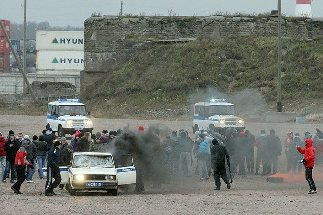 Сотрудник ГИБДД из Карпинска решился на суицид после поездки в главк