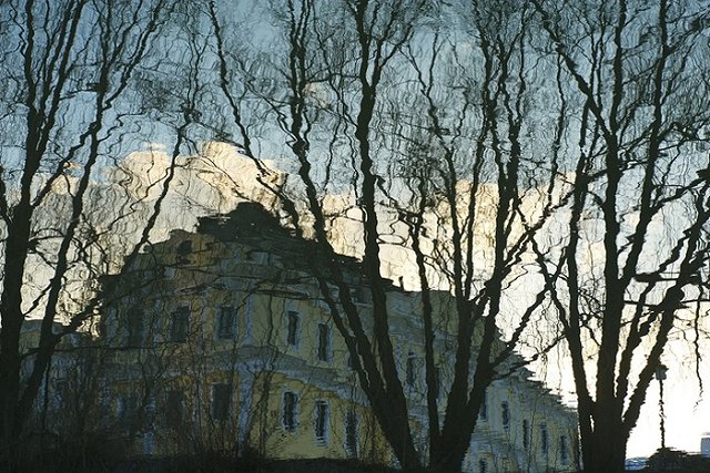 Суд обязал экс-помощника уральского полпреда Перлу вернуть 10 тыс. долларов