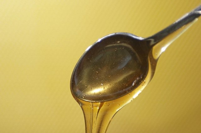 Мёд может спасти малыша, проглотившего батарейку