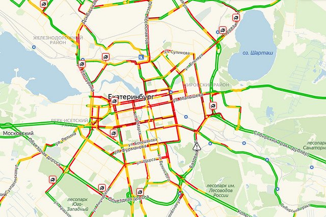 Екатеринбург встал в 9-балльные пробки