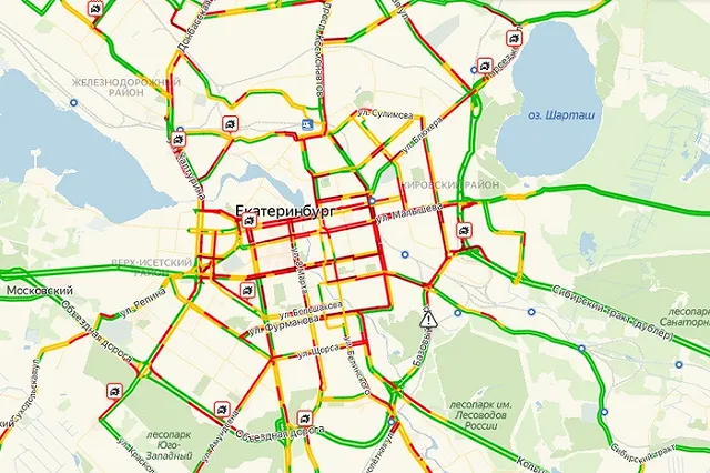 Екатеринбург встал в 9-балльные пробки