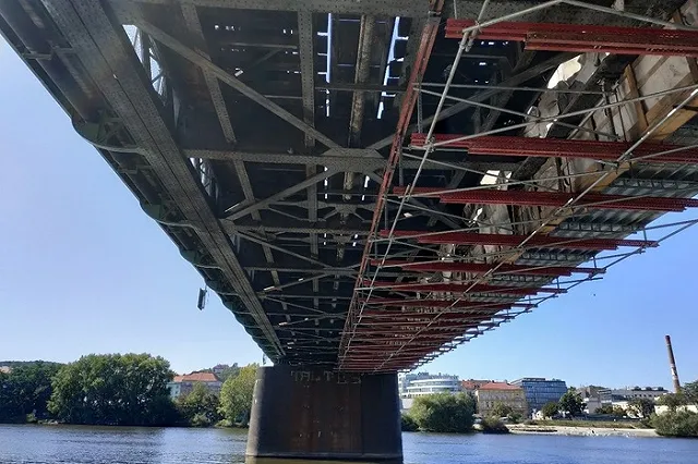 Эстония перестала впускать граждан РФ и выдавать им визы